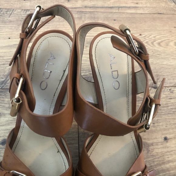 ALDO Platform Heels 7.5 - Picture 3 of 5